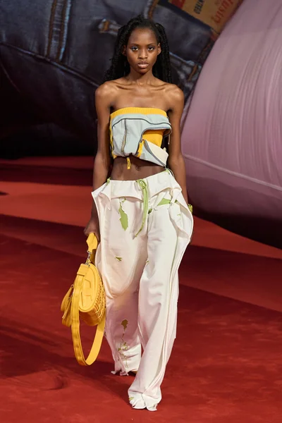 Look 51